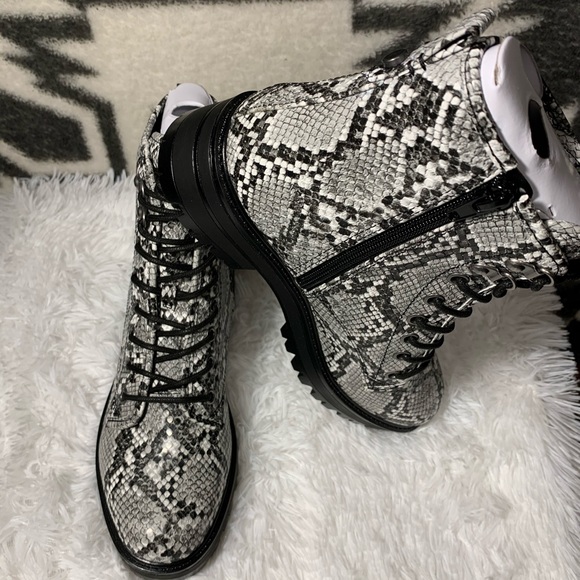 🆕INDIGO RD Imara Snake Embossed Print Combat Boot - Picture 10 of 16